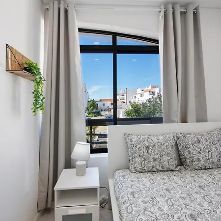 Diamond Apartment